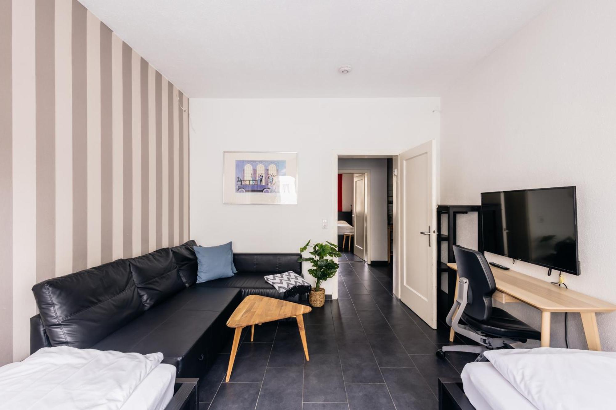 Centrally Located 2-Room Apartment Ганновер Экстерьер фото