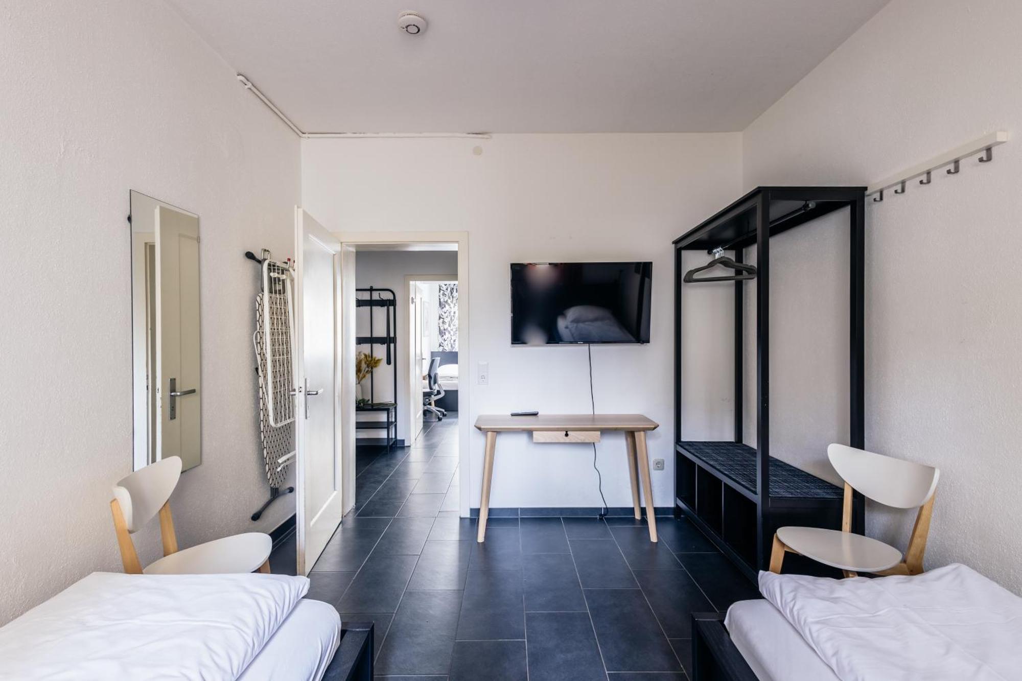 Centrally Located 2-Room Apartment Ганновер Экстерьер фото