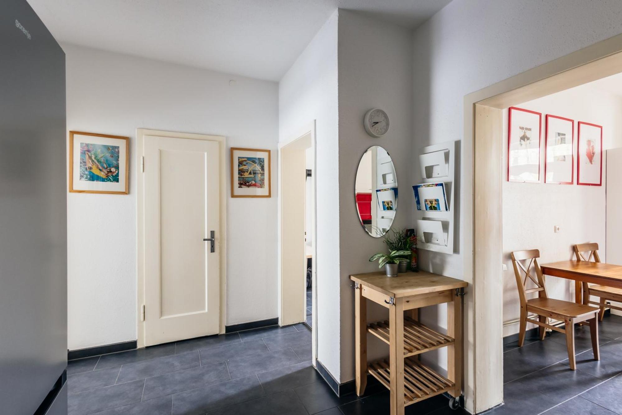 Centrally Located 2-Room Apartment Ганновер Экстерьер фото