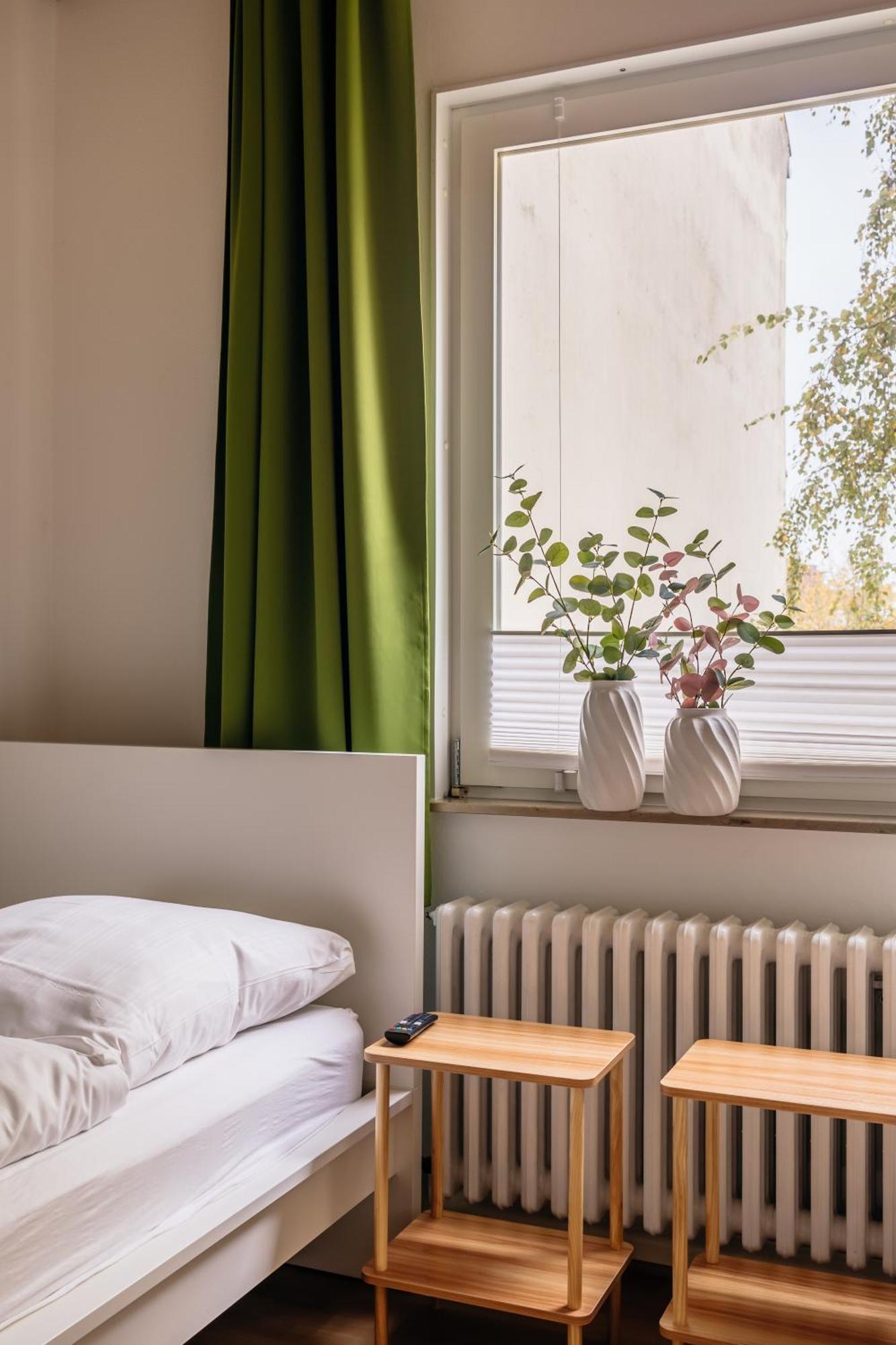 Centrally Located 2-Room Apartment Ганновер Экстерьер фото