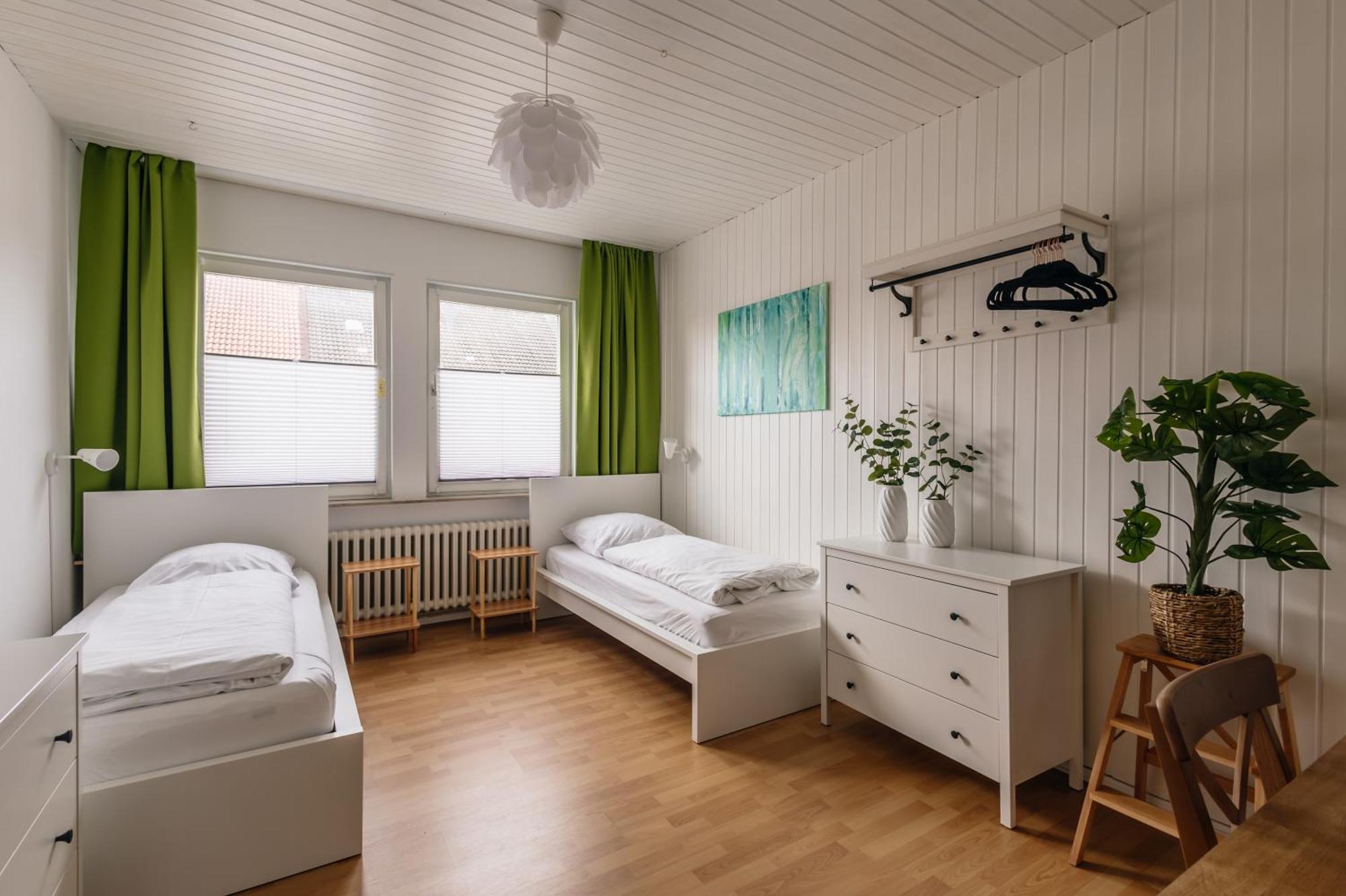 Centrally Located 2-Room Apartment Ганновер Экстерьер фото